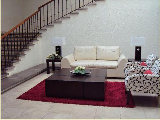 Gobernador Hotel